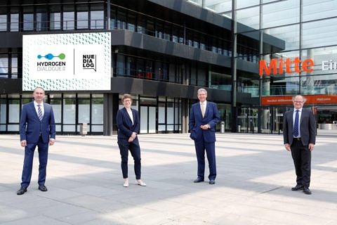 Zum Artikel "Das „Who is Who“ der Wasserstoffbranche trifft sich in Nürnberg"
