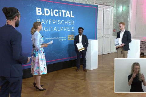 Zum Artikel "Bayerischer Digitalpreis geht an FAU-Gründer Sagithjan Surendra"