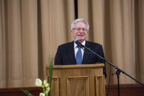 Zum Artikel "FAU gratuliert Alt-Präsident zum Geburtstag"