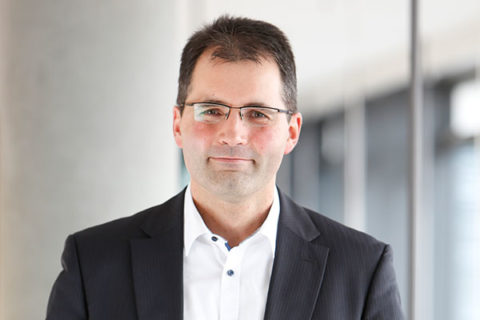 Zum Artikel "Frankfurter Rundschau: Prof. Dr. Merkl und Dr. Lochner zum Gender Pay Gap"