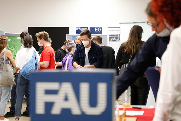 Nachts an der Uni: Impressionen der Langen Nacht der Wissenschaften 2022