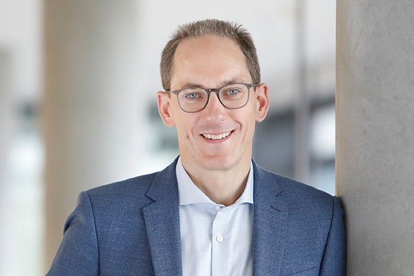 Prof. Dr. Jochen Hoffmann