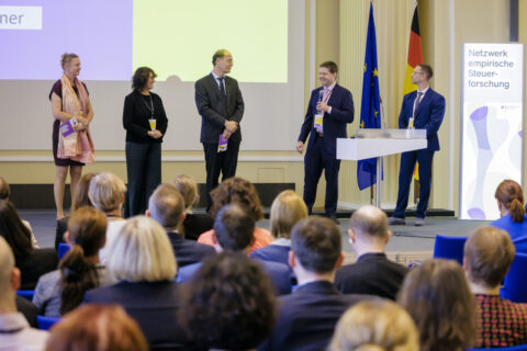 Zum Artikel "Netzwerk empirische Steuerforschung: Prof. Dr. Büttner und Prof. Dr. Hechtner bei Jahreskonferenz"